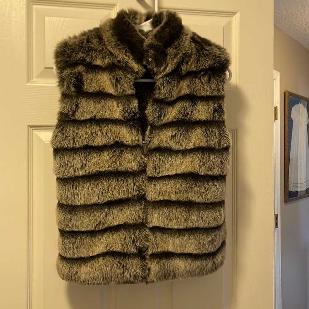 Donna Salyer Fabulous Fur Vest